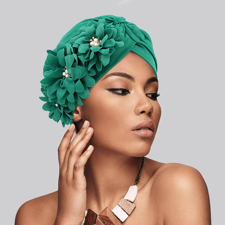 Grüner Turban mit Blüten