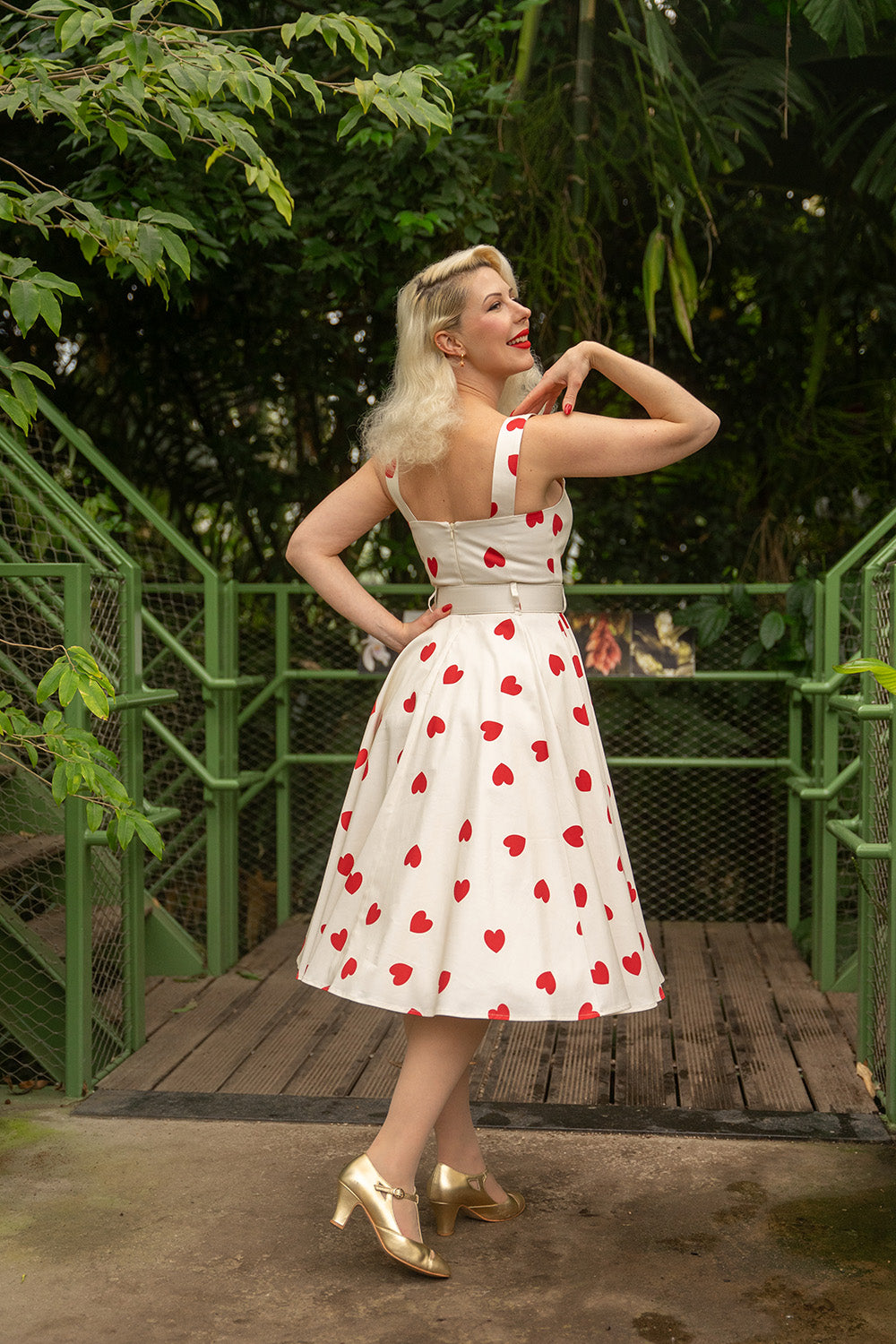 Hearts & Roses - Sweetheart Swing Dress