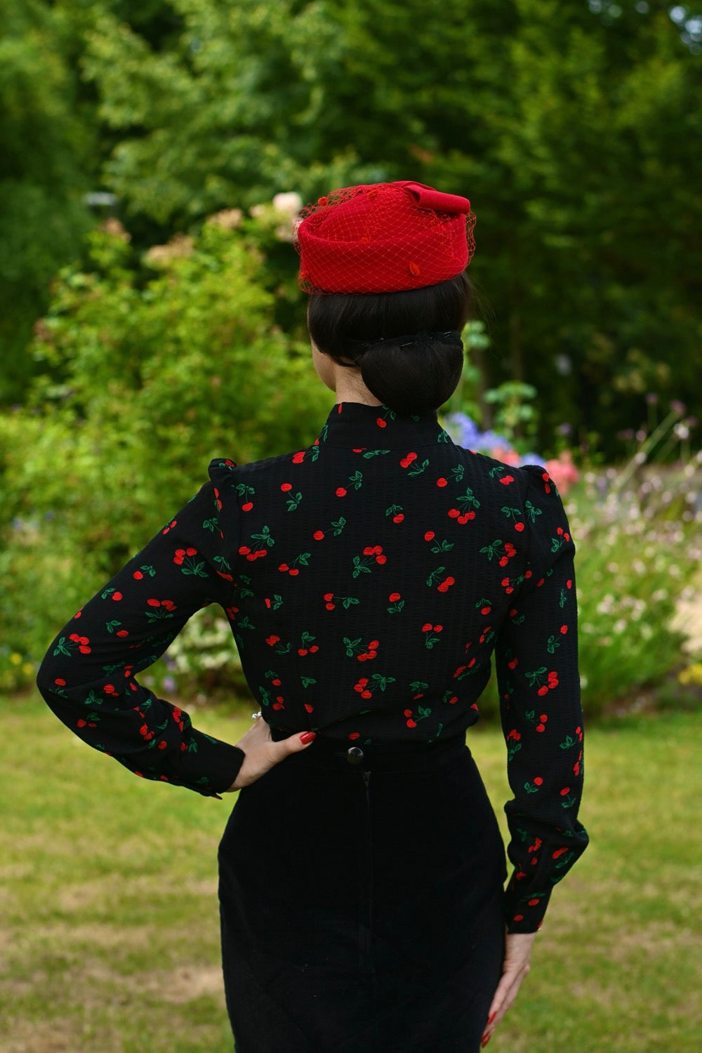 Hearts & Roses – Lena Cherry Bluse