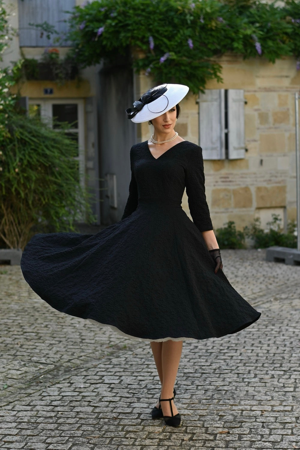 Hearts & Roses - Piper Black Floral Swing Dress