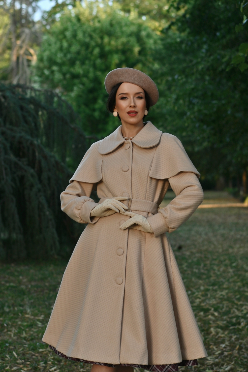 Hearts & Roses - Cosette Swing Coat beige