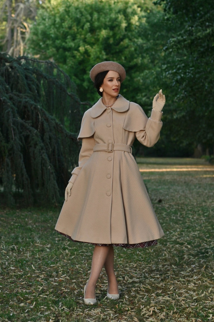 Hearts & Roses - Cosette Swing Coat beige