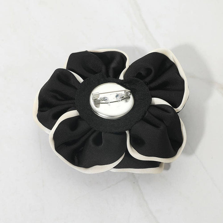Stoffblumen-Brosche schwarz