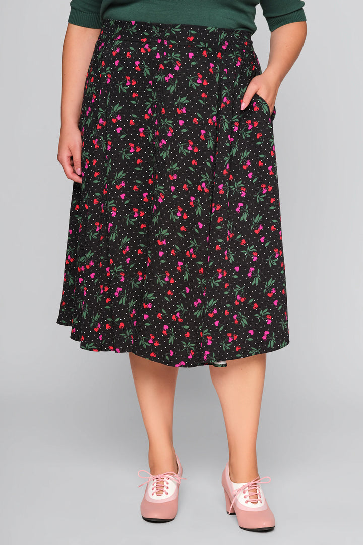 Collectif Womenswear – Jupe Évasée Megan Sweetheart Cherry