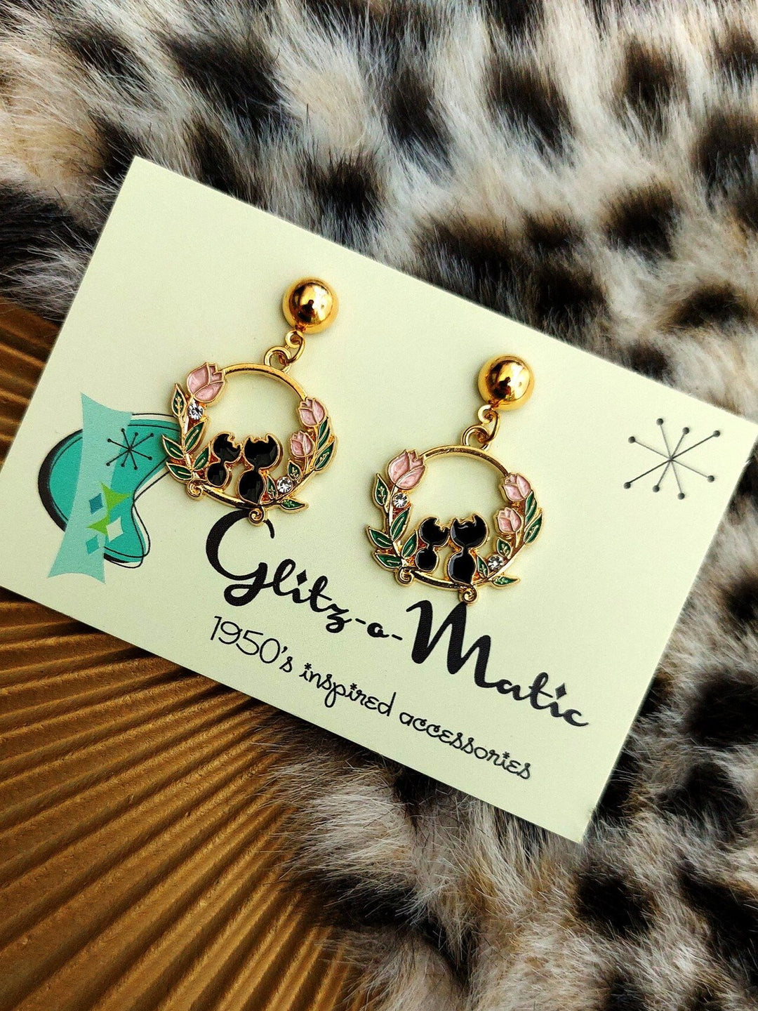 Glitz-o-Matic – Romance Cat Oorbellen zwart