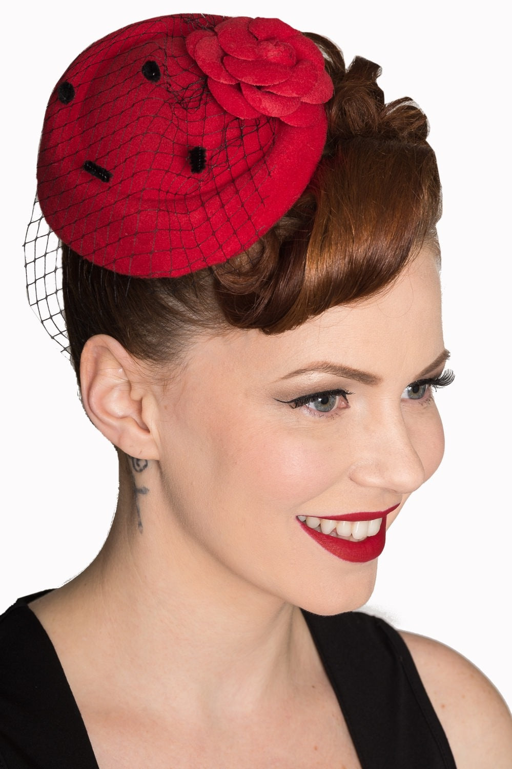 Banned Retro - Marilyn Fascinator in red