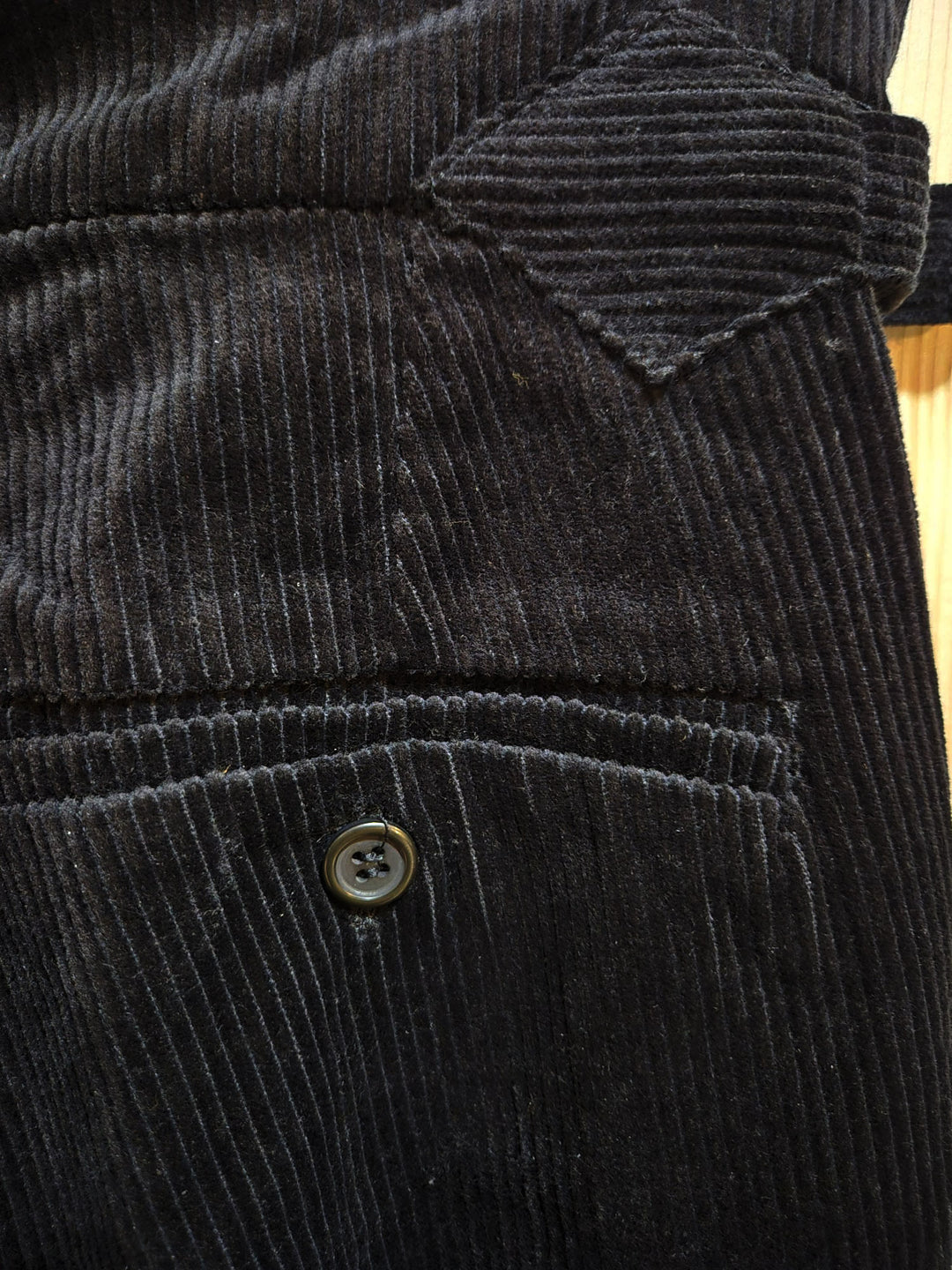 The Nilwik Clothing Co. - The Moorford in black