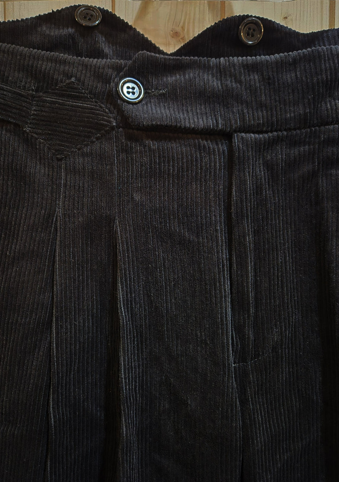 The Nilwik Clothing Co. - The Moorford in black